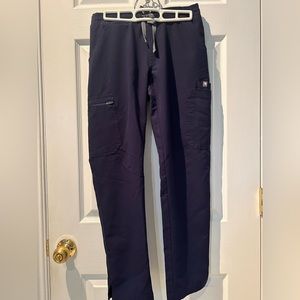 FIGS XS Petite YOLA skinny scrub pants